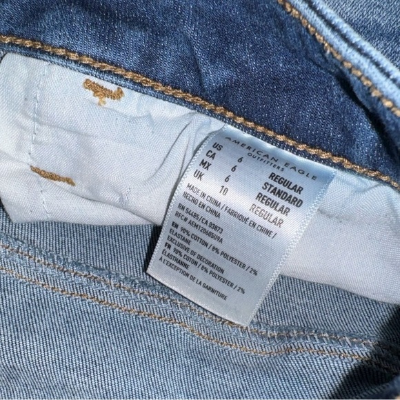 American Eagle Outfitters Classic Distressed Blue Skinny Jeans - Picture 2 of 3